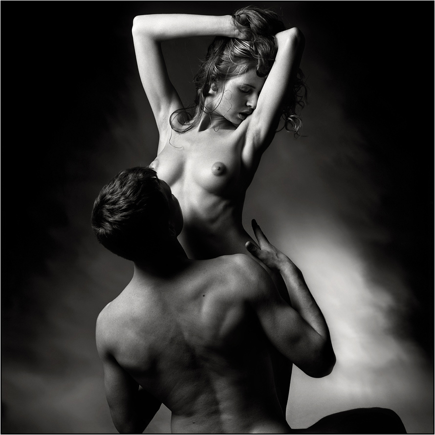 foto-strastnih-obnazhennih-devushek-porno-russkie-hhh-veb-kameri